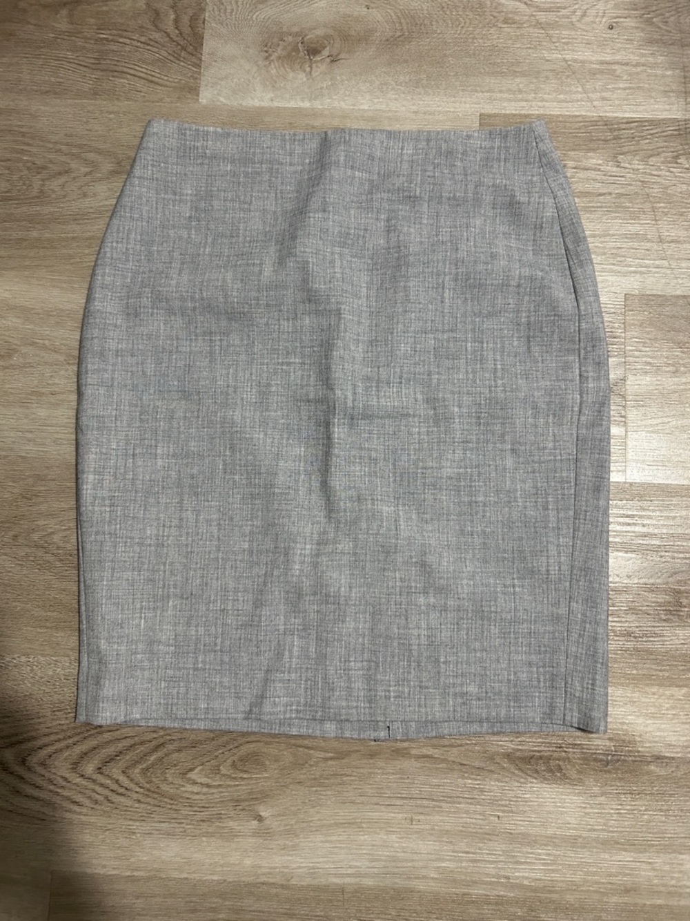 Banana Republic Light Gray Pencil Skirt - Size 6